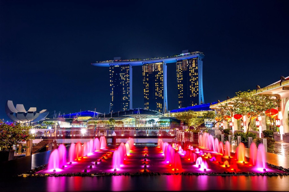 marina bay sands city lights at night